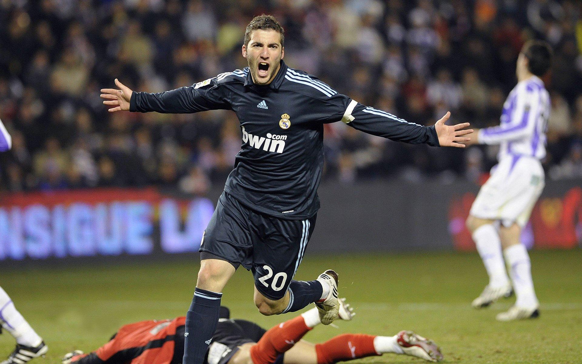 埃弗顿新主席果断换帅，莫耶斯回归能否扭转保级困局？